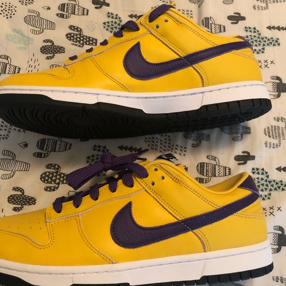 Nike Dunk Low Customized Los Angeles Lakers Shoes Size 10 - Picture 7 of 11